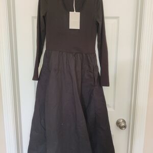 Everlane Elegant Black Midi Dress